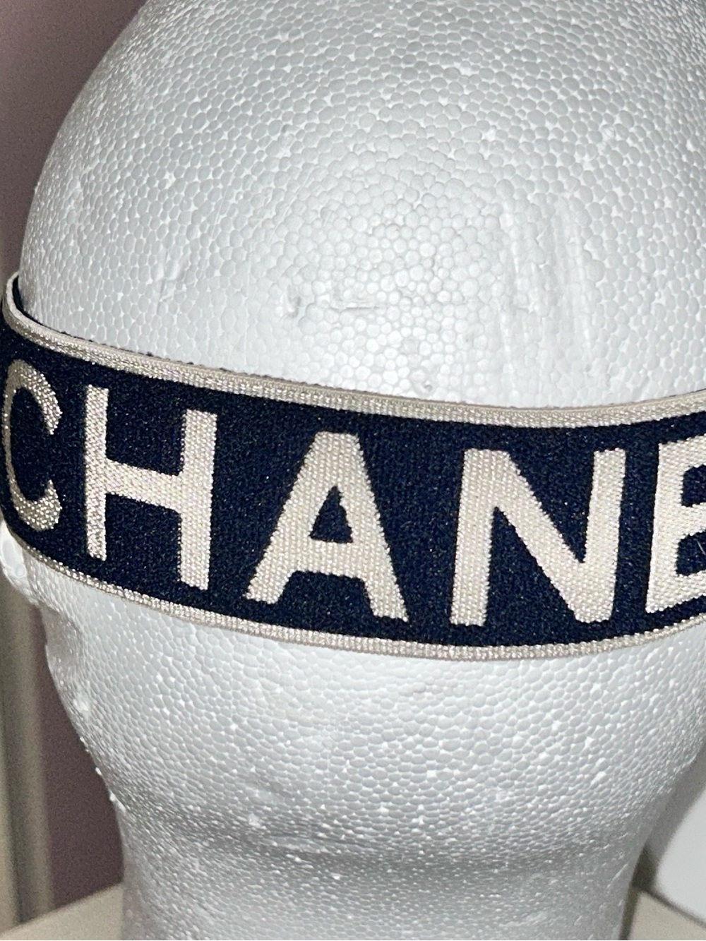 CHANEL Navy and Black Logo Visor - Picture 4 of 7